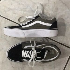 Old skool platform Vans